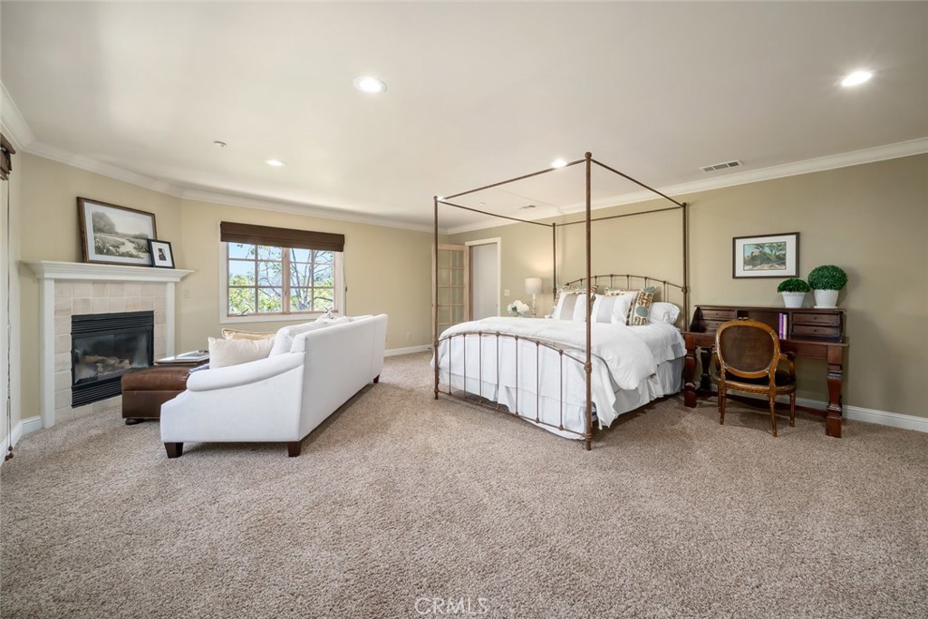 1190 Bassi Drive