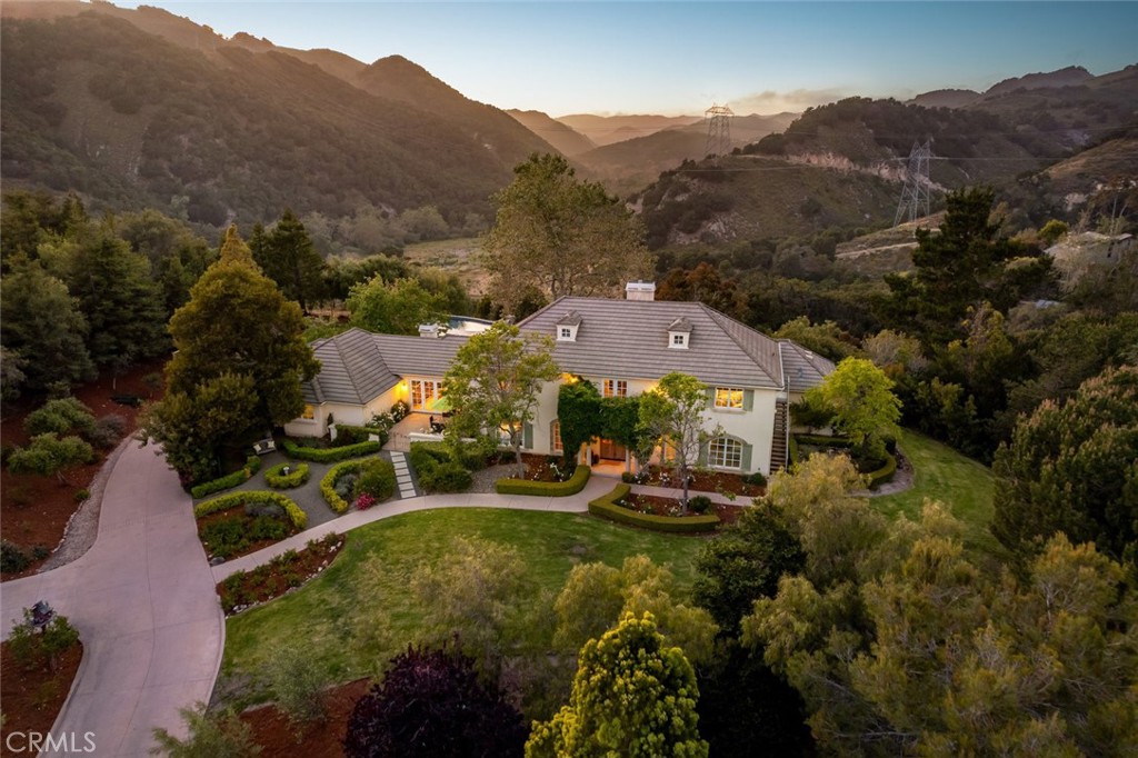 1190 Bassi Drive