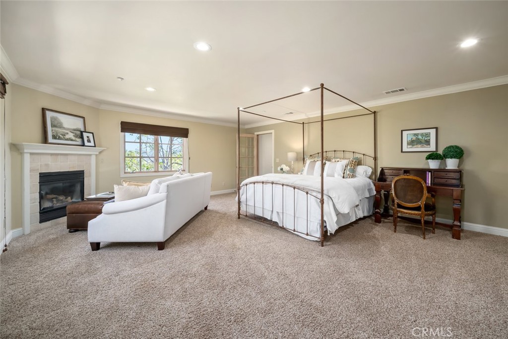 1190 Bassi Drive
