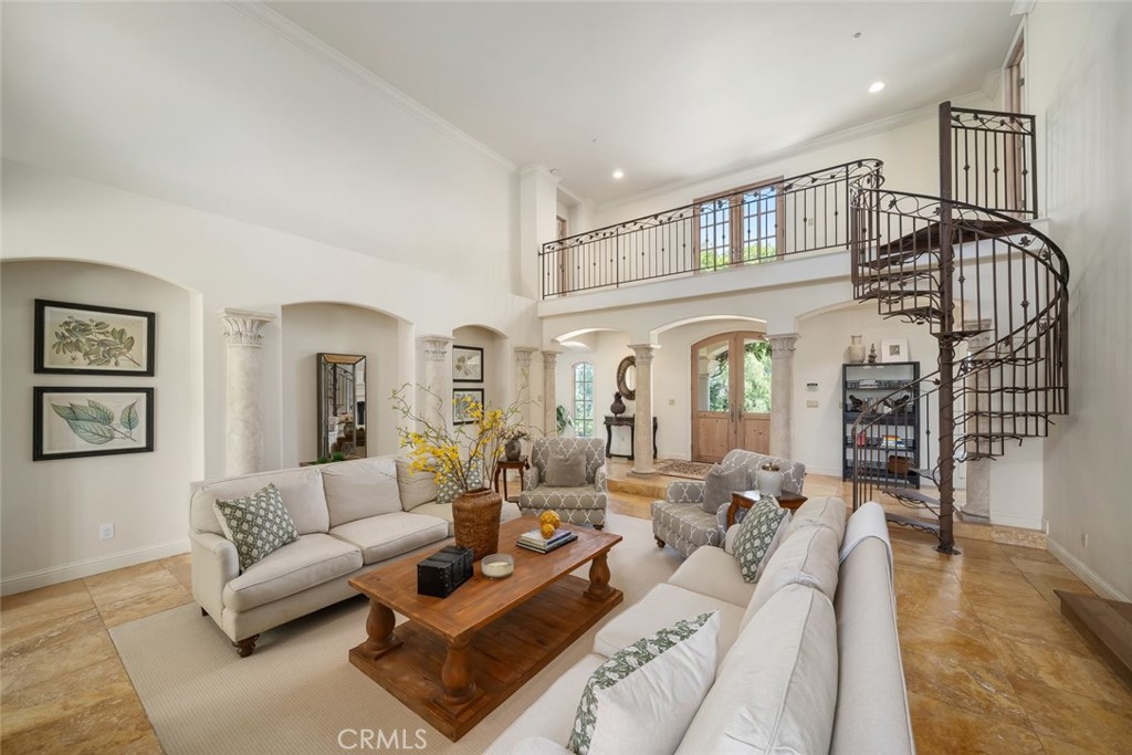 1190 Bassi Drive
