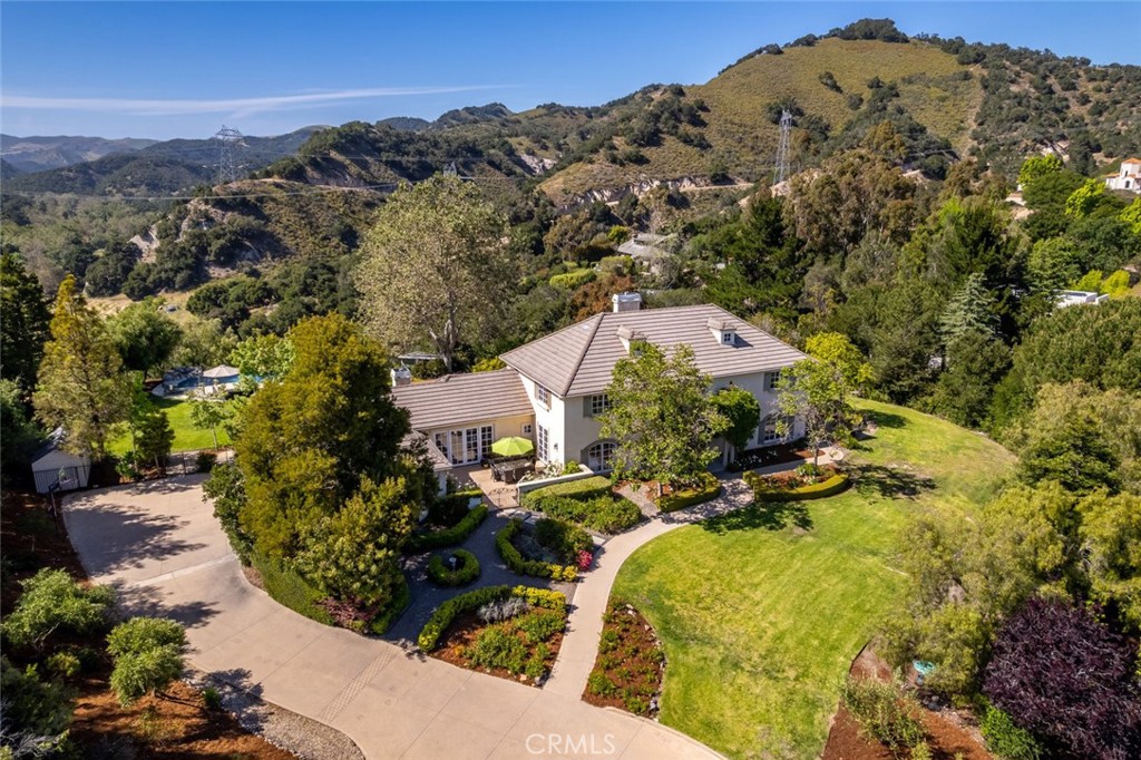 1190 Bassi Drive
