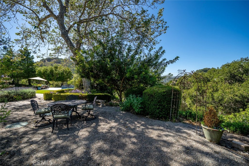 1190 Bassi Drive