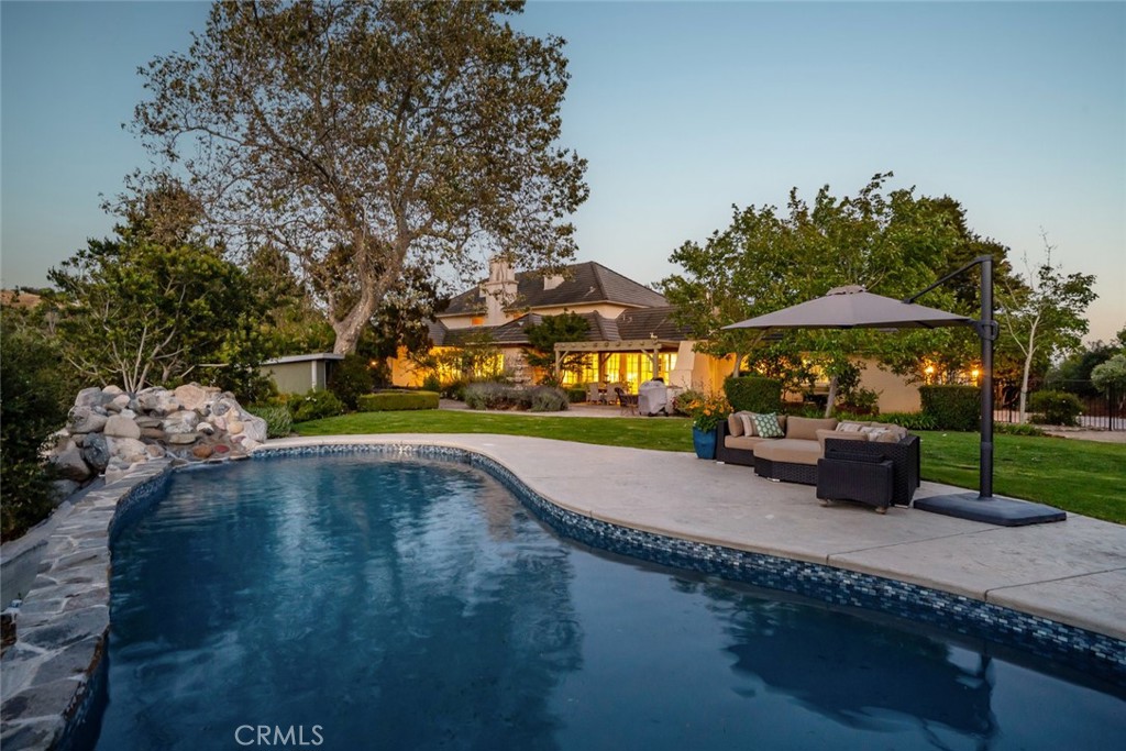 1190 Bassi Drive