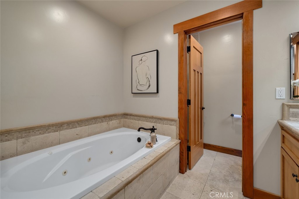 2315 Sanderling Court