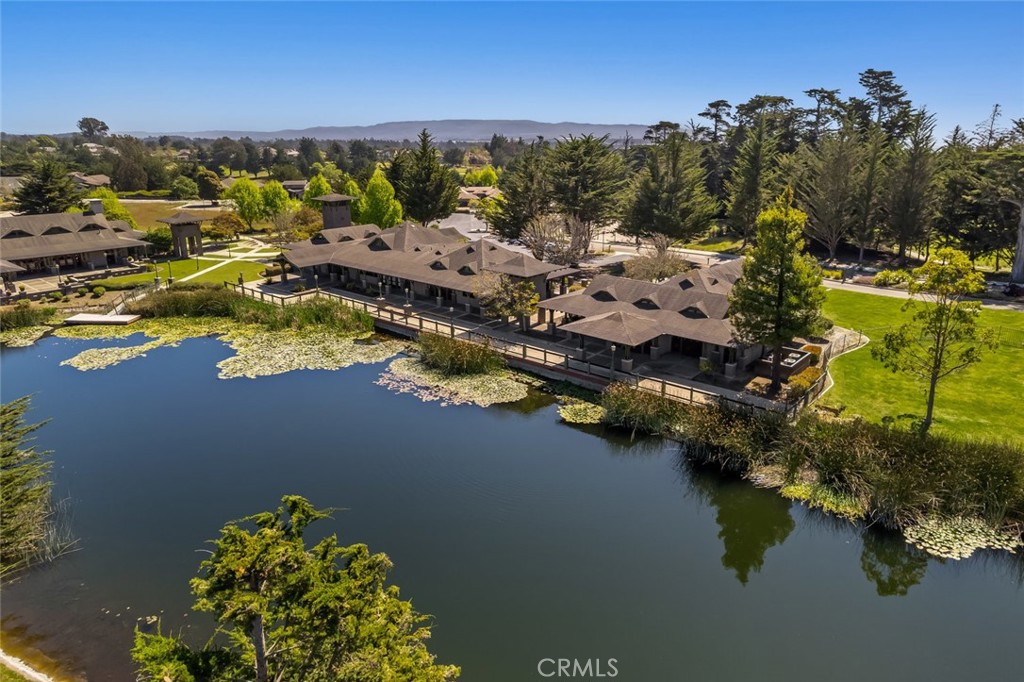 2315 Sanderling Court