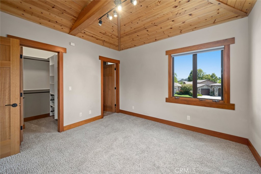 2315 Sanderling Court