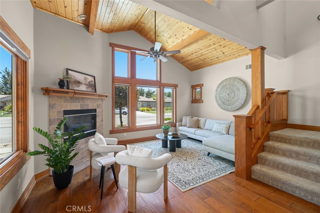 2315 Sanderling Court