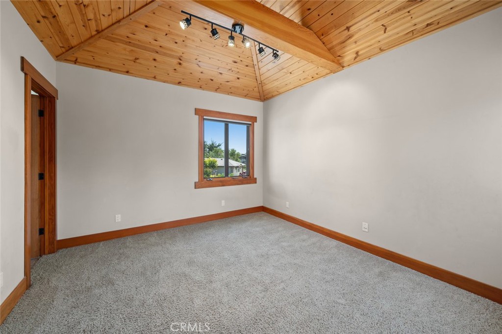 2315 Sanderling Court