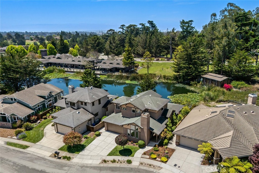 2315 Sanderling Court