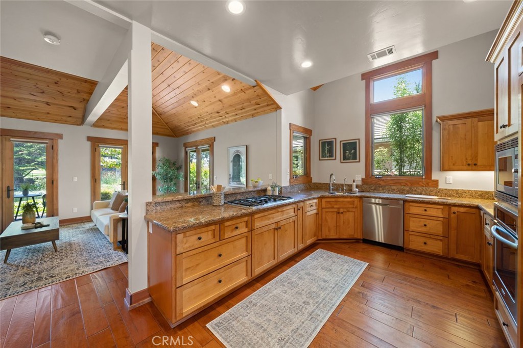 2315 Sanderling Court
