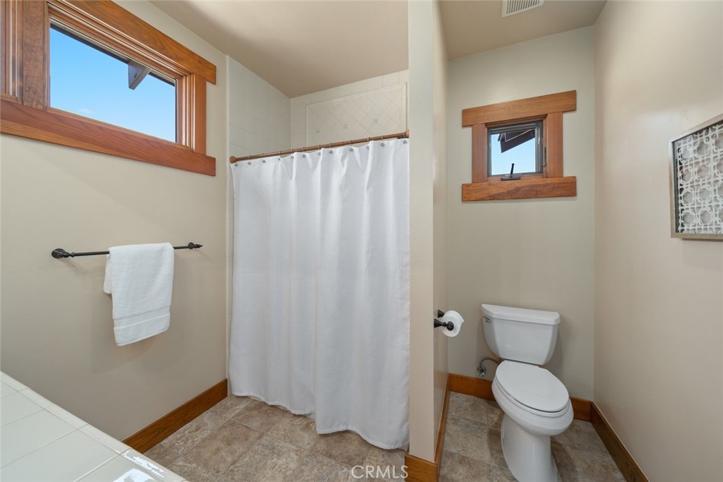 2315 Sanderling Court