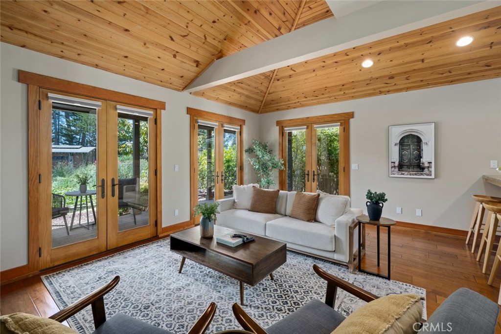 2315 Sanderling Court