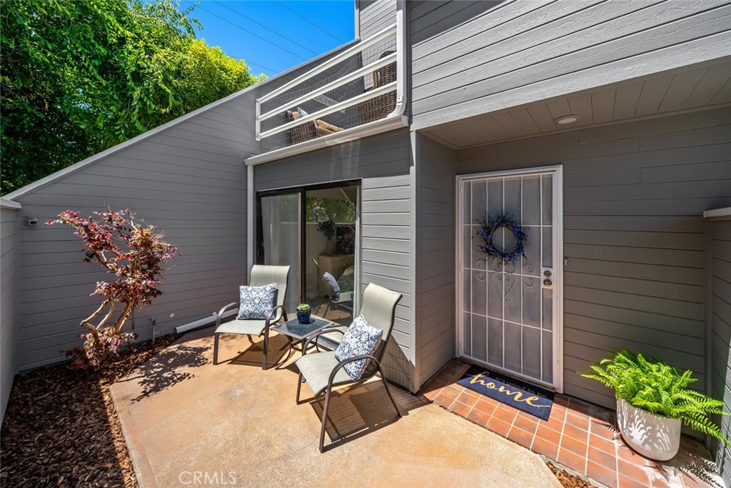 120 Montecito Avenue 4