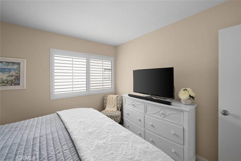 120 Montecito Avenue 4