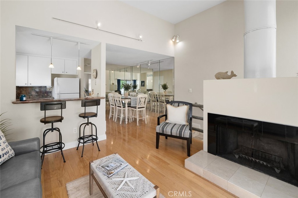 120 Montecito Avenue 4