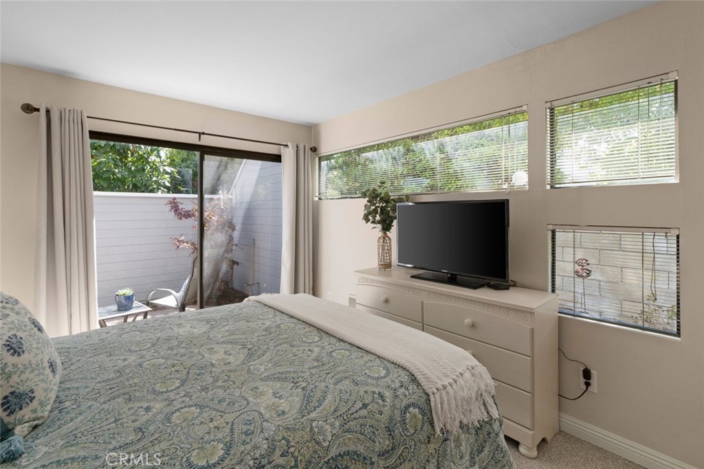 120 Montecito Avenue 4