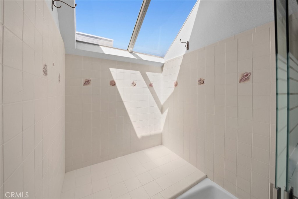 120 Montecito Avenue 4