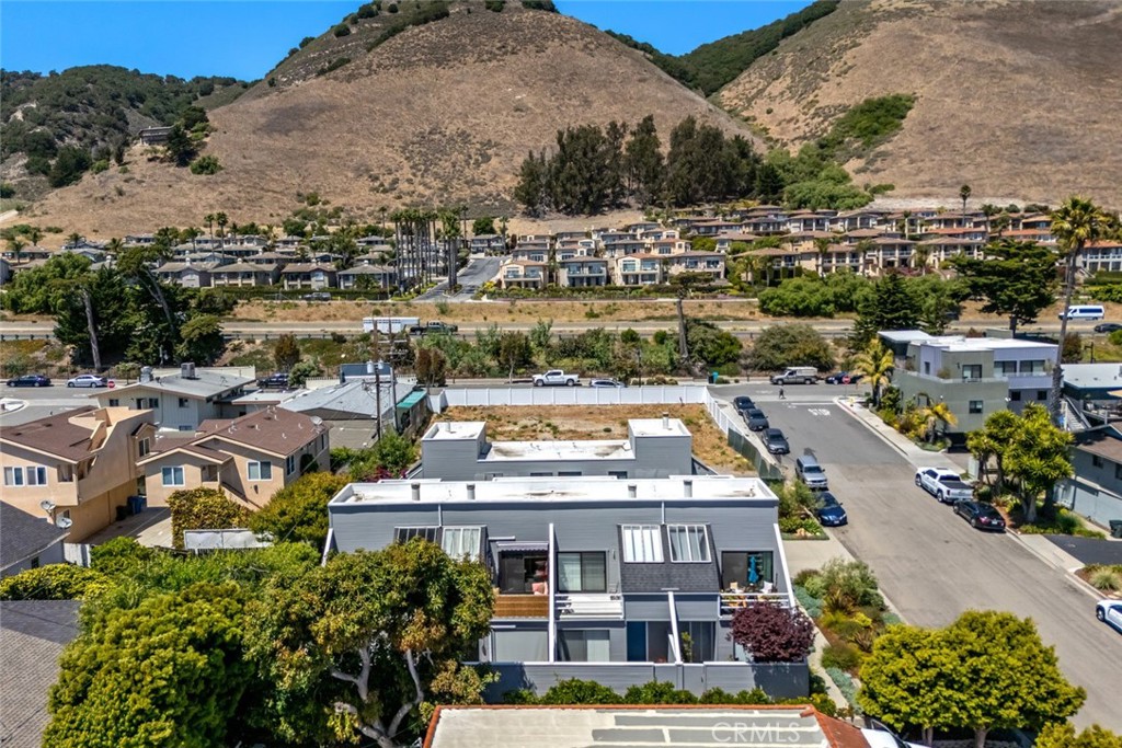 120 Montecito Avenue 4