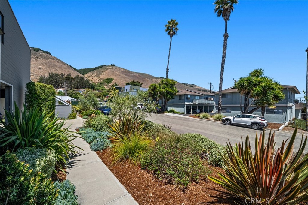 120 Montecito Avenue 4