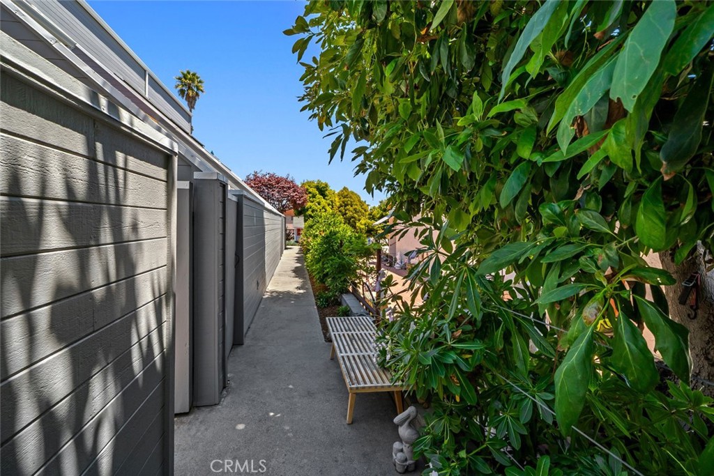 120 Montecito Avenue 4