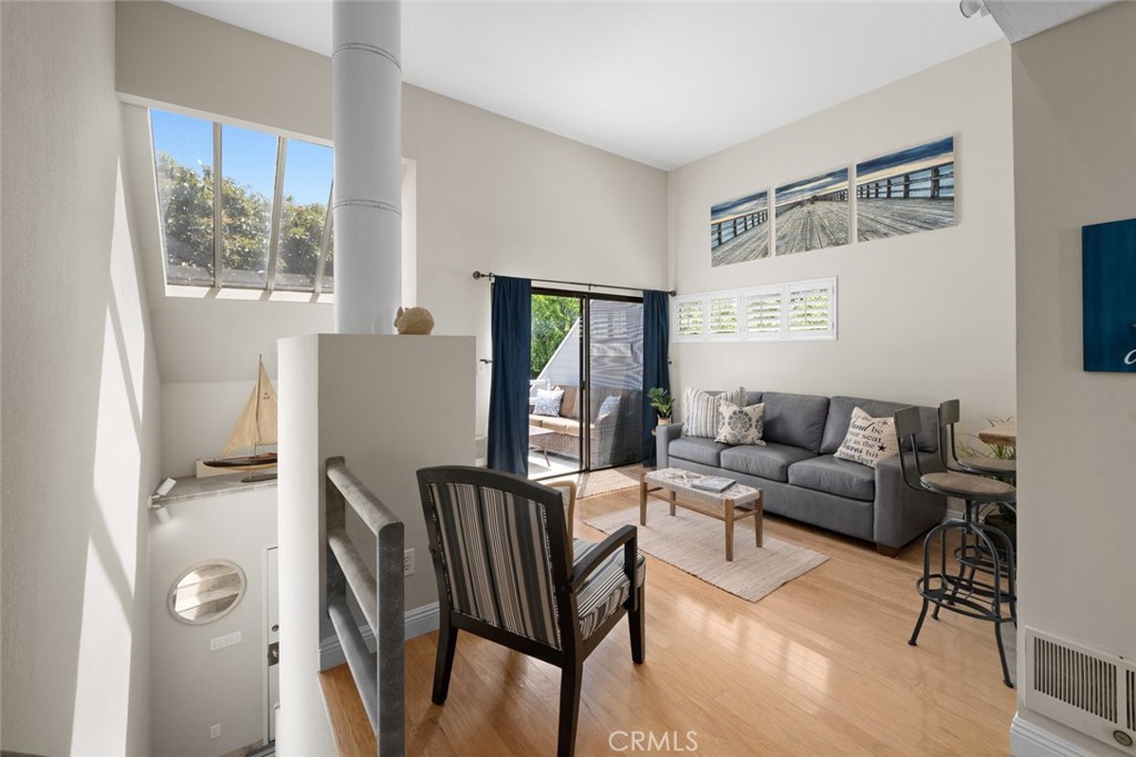 120 Montecito Avenue 4