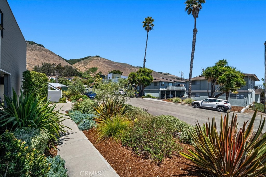 120 Montecito Avenue 4