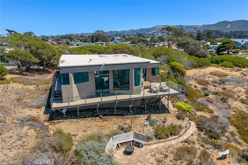 1179 Pasadena Drive