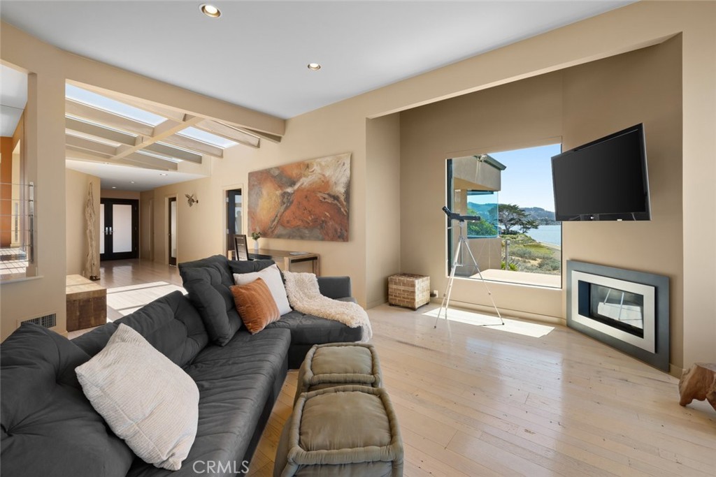 1179 Pasadena Drive