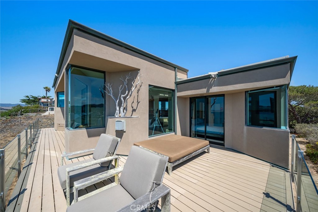 1179 Pasadena Drive