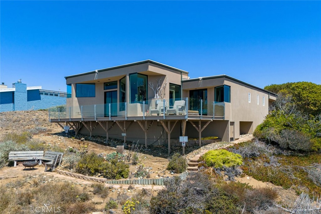 1179 Pasadena Drive