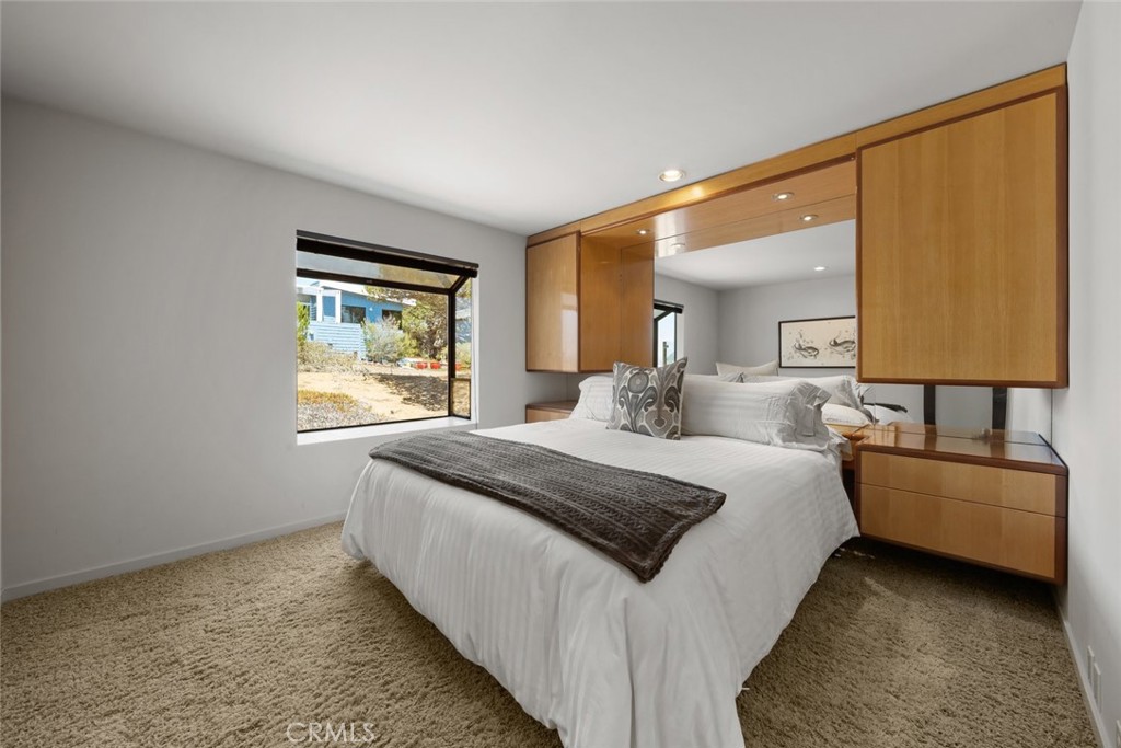 1179 Pasadena Drive