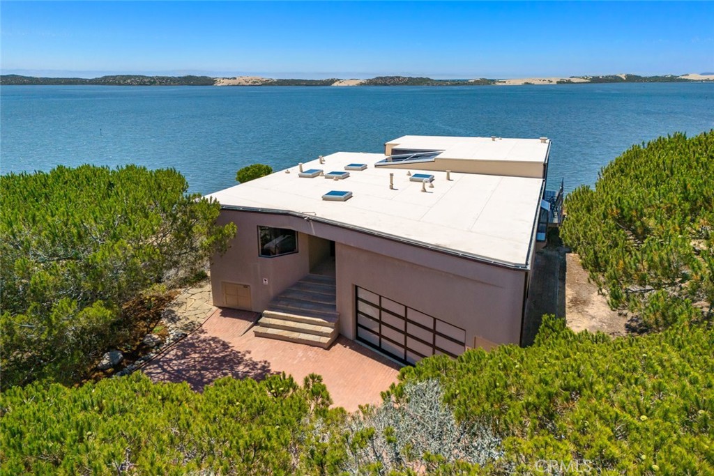 1179 Pasadena Drive