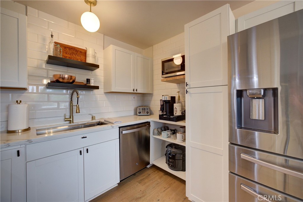 1559 Seabright Avenue