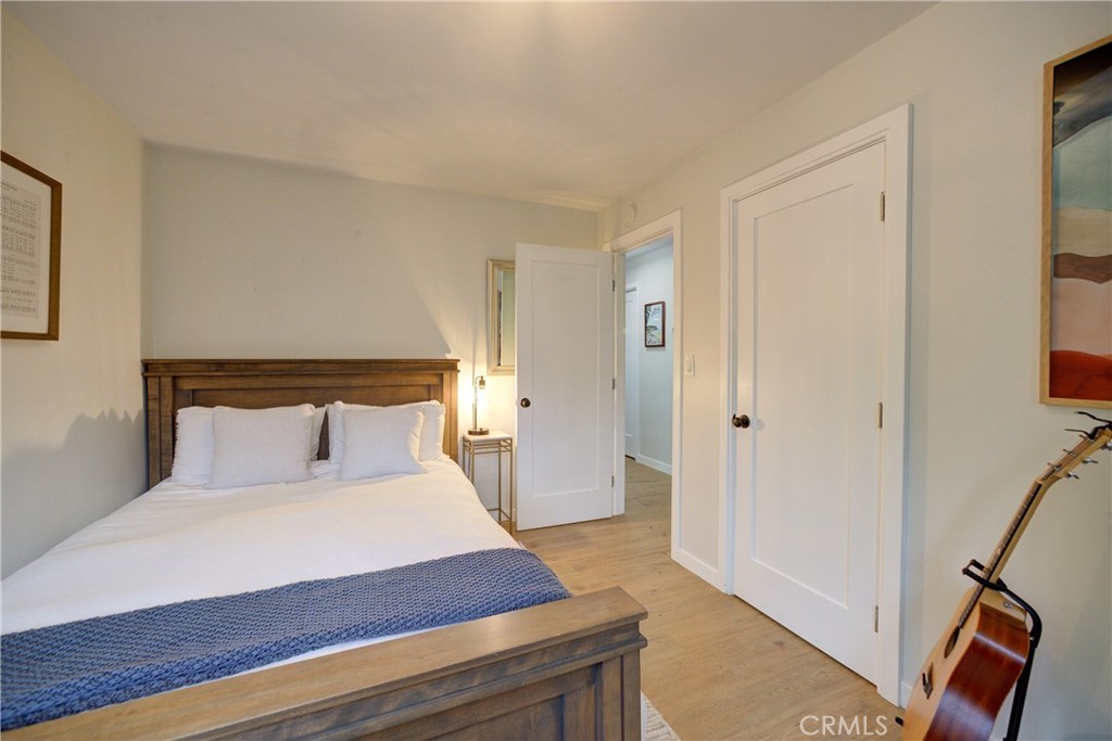 1559 Seabright Avenue