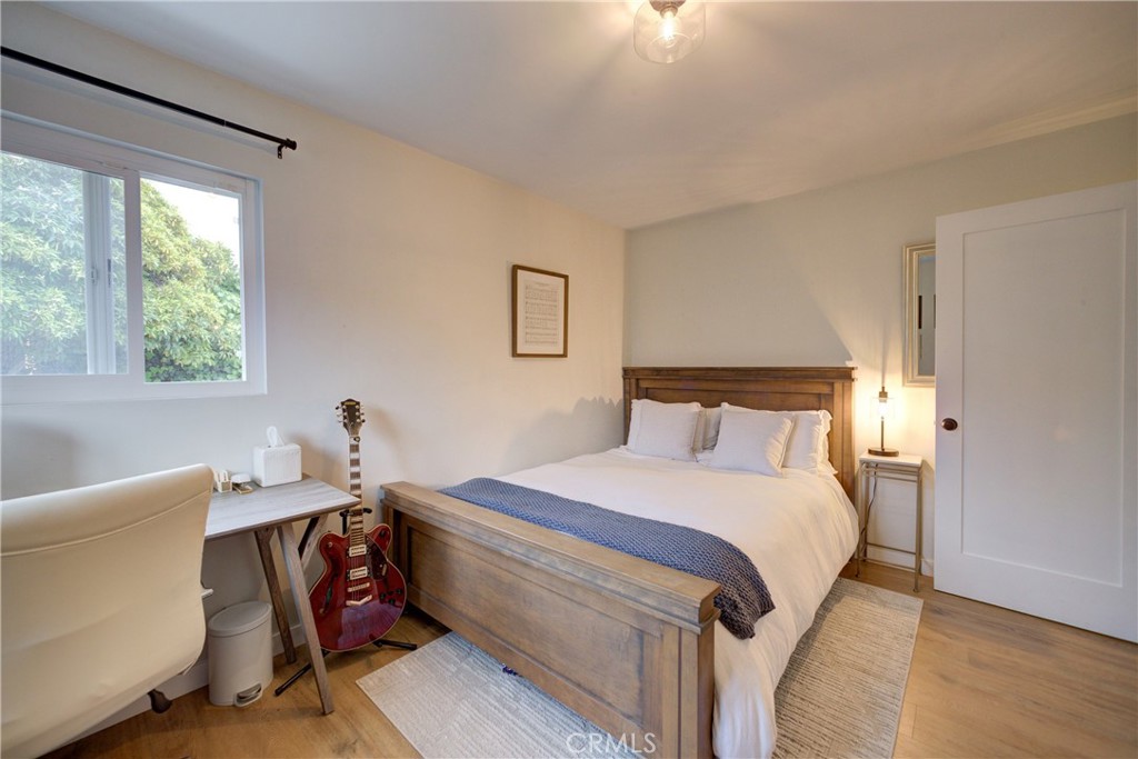 1559 Seabright Avenue