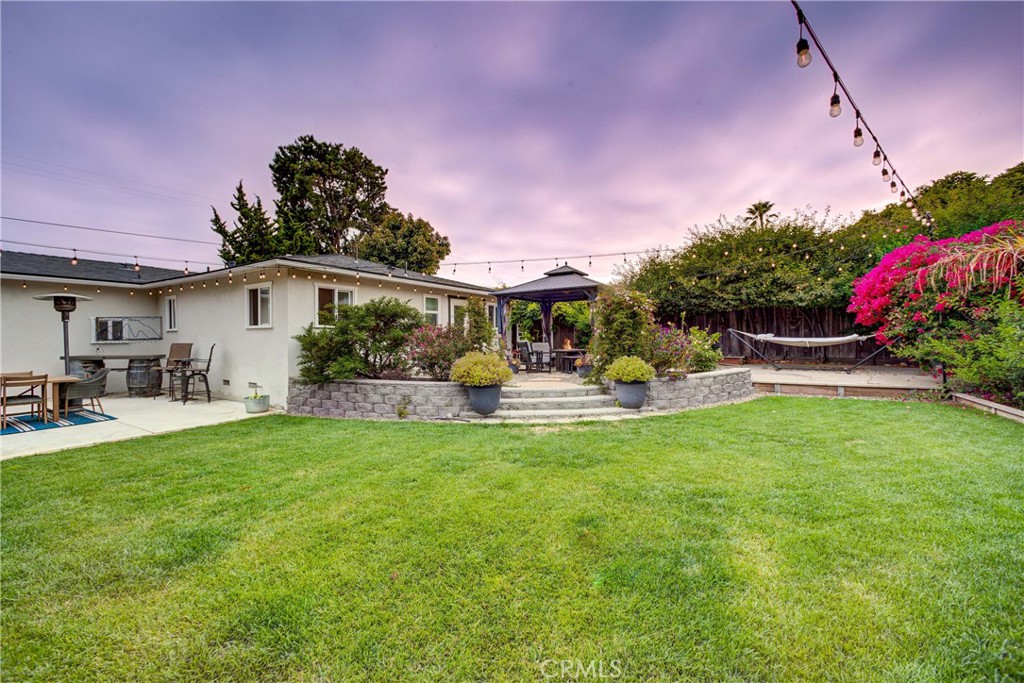 1559 Seabright Avenue