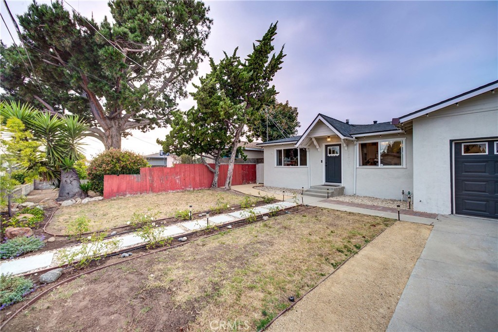 1559 Seabright Avenue