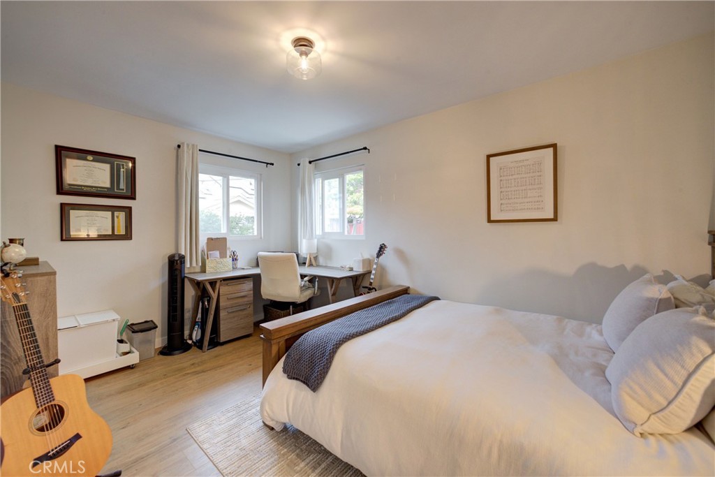 1559 Seabright Avenue