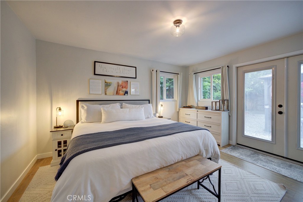 1559 Seabright Avenue