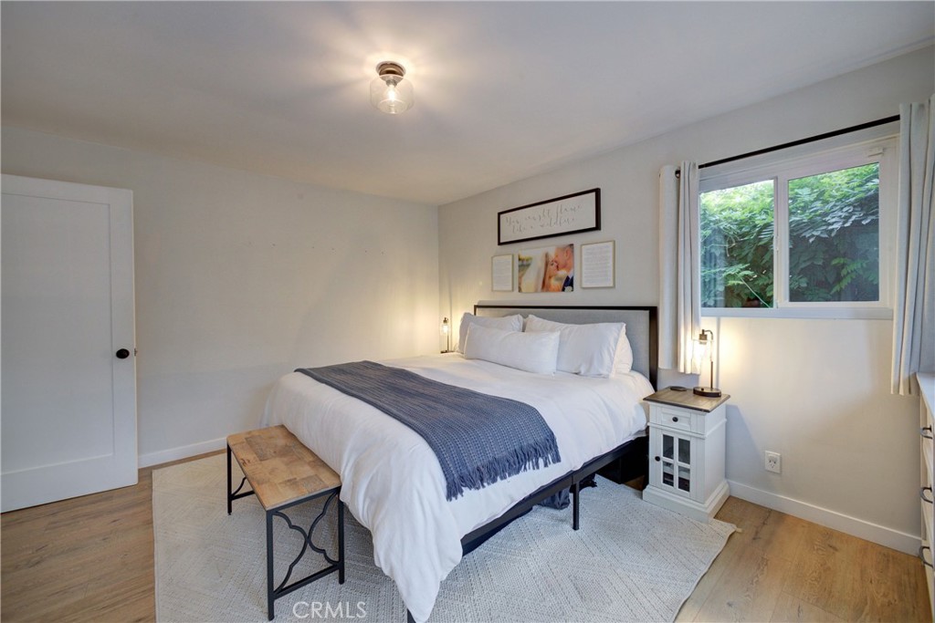 1559 Seabright Avenue