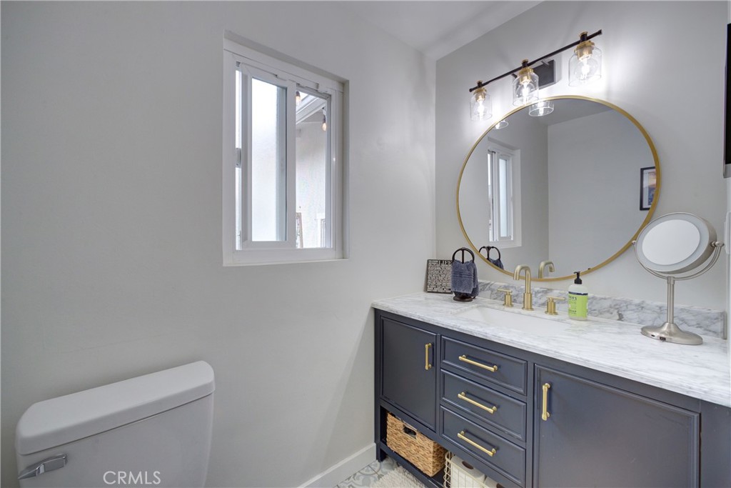 1559 Seabright Avenue