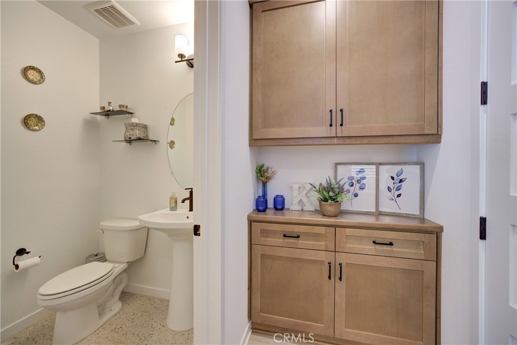 1408 Bantam Court 2