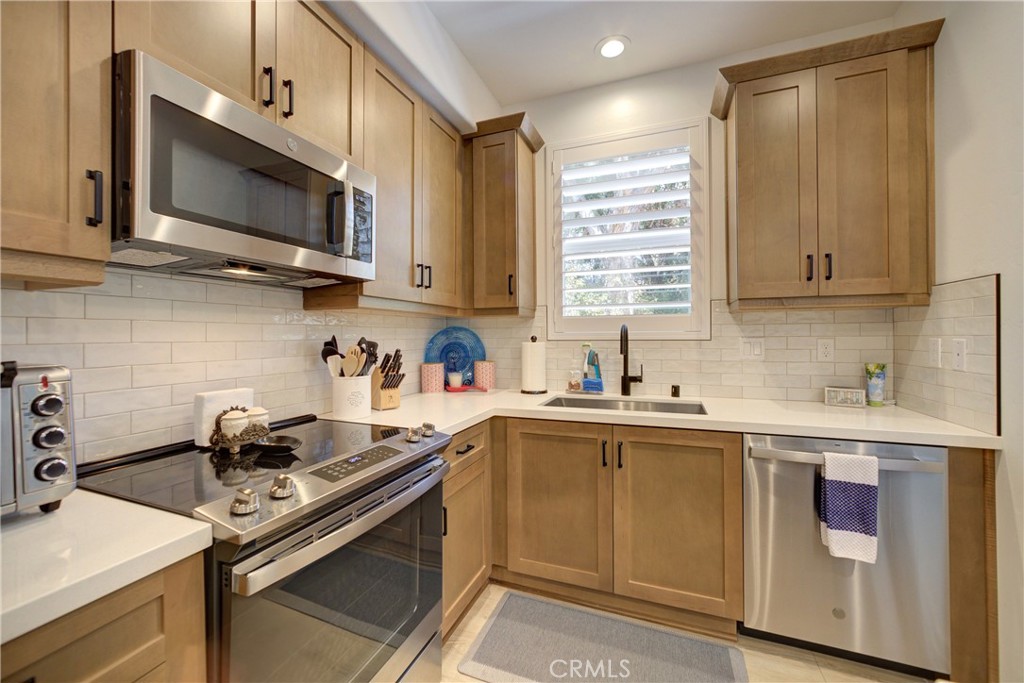 1408 Bantam Court 2