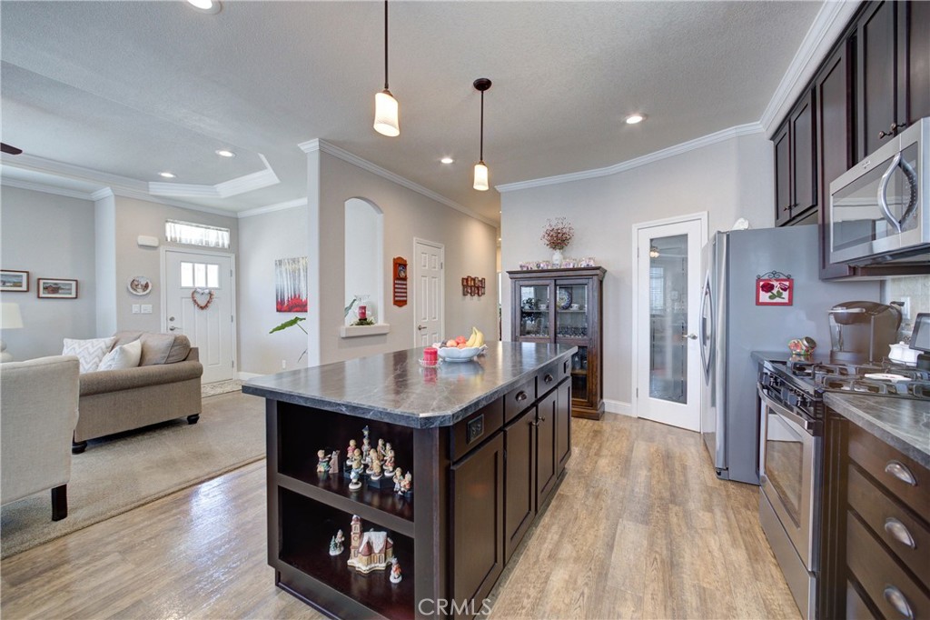 201 Five Cities Drive 66