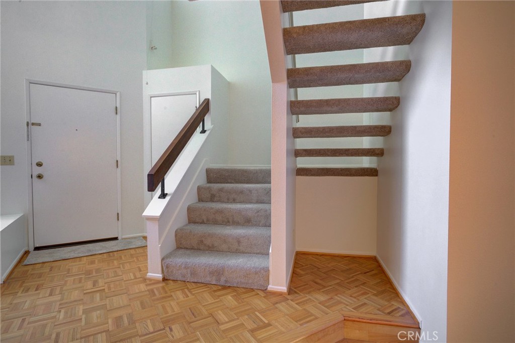 1220 Cobblestone Lane
