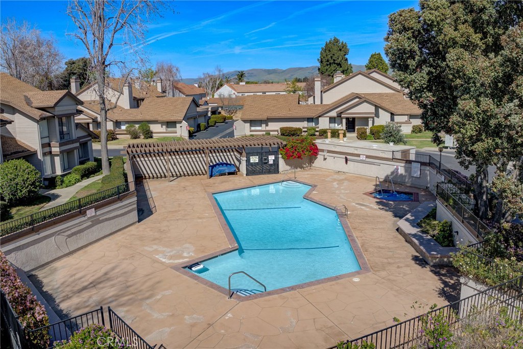 1220 Cobblestone Lane