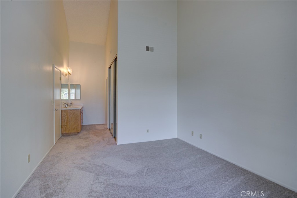 1220 Cobblestone Lane