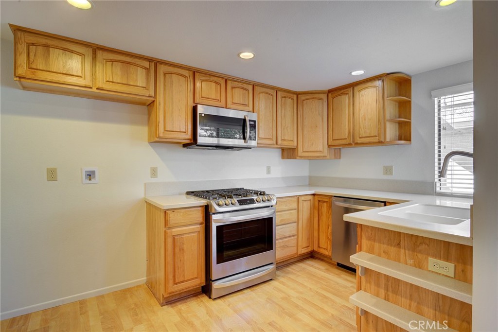 1220 Cobblestone Lane