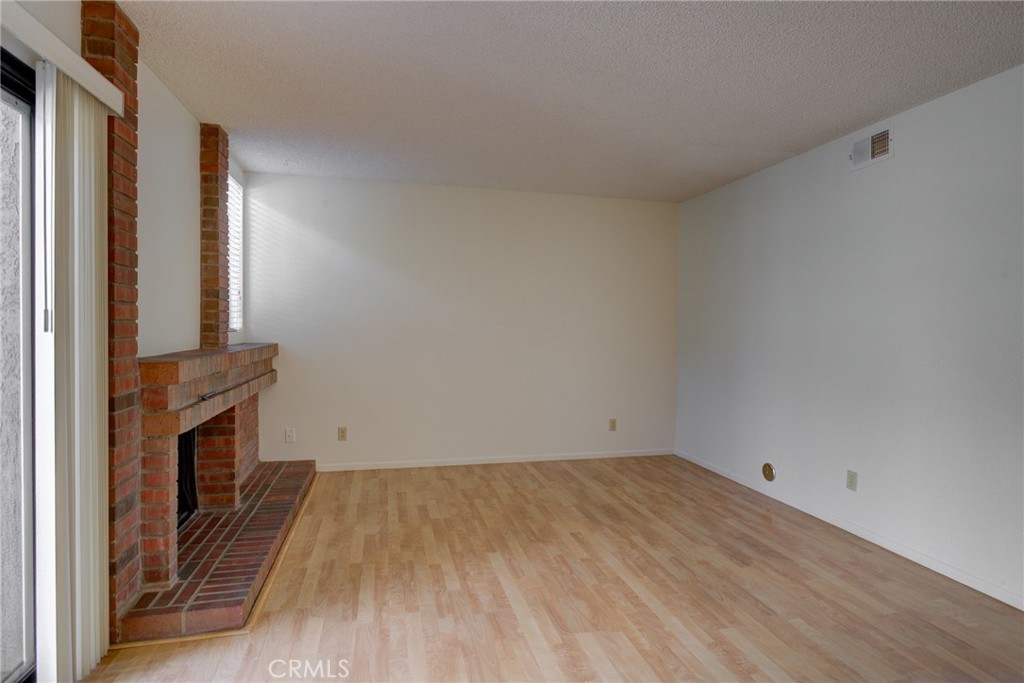 1220 Cobblestone Lane