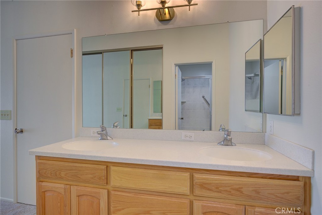 1220 Cobblestone Lane